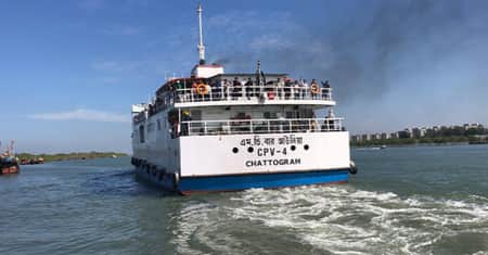 কক্সবাজার-সেন্টমার্টিন রুটে পর্যটকবাহী জাহাজ চলাচল শুরু