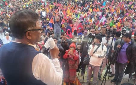 ‘বেশি দরদ লাগলে হাসিনাকে ভারতের কোনো প্রদেশের মুখ্যমন্ত্রী করুন’ dulu