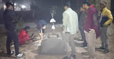 পোষ্য কোটার প্রতীকী দাফন করলেন রাবি শিক্ষার্থীরা posso kotha
