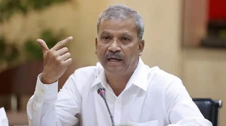 আসিফ নজরুল