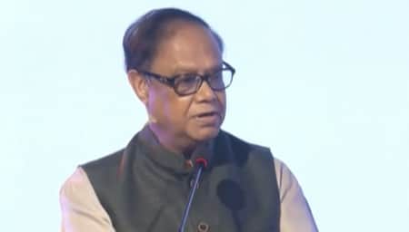 নয়-ছয়ের সুদের হারে আর ফিরবে না অর্থনীতি : গভর্নর Govornor