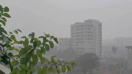 ঢাকার আকাশ