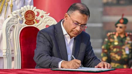 অফিস করবেন নতুন প্রধানমন্ত্রী
