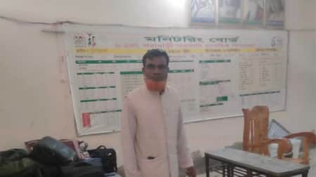 ব্যালট পেপার ছিনতাই