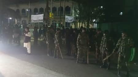 মধ্যরাতে তিন গ্রামের সংঘর্ষ