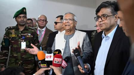 ঈদের মতো দিনটি উদযাপন করছেন অনেকে : প্রধান উপদেষ্টা প্রধান উপদেষ্টা