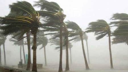 সকাল ৯টার মধ্যে ৬০ কিমি বেগে ঝড়ের আভাস ঝড়ের আভাস