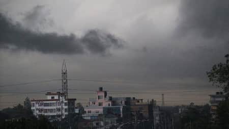 মেঘলা থাকবে ঢাকার আকাশ