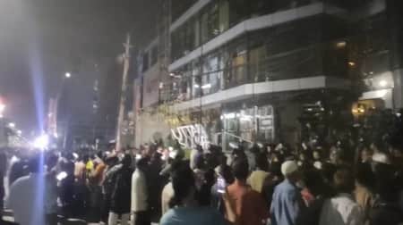 রাতভর উত্তেজনা