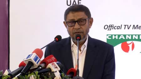স্বাস্থ্যমন্ত্রী