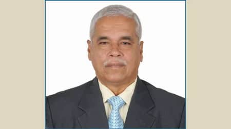 ইফতার মাহফিলে গিয়ে আওয়ামী লীগের সাবেক এমপি আটক আটক