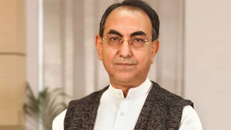 চলমান যুদ্ধের প্রভাবে ব্যাংক খাত চরম সংকটে পড়তে পারে : মির্জা আব্বাস মির্জা আব্বাস