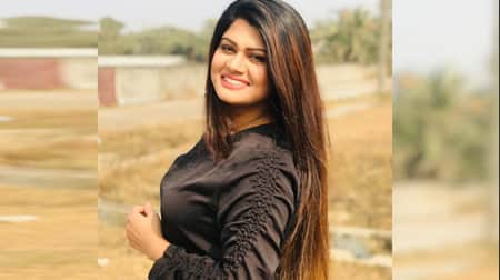 নায়িকা মৌমিতা মৌর