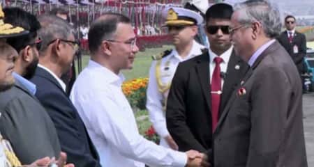 কুচকাওয়াজ অনুষ্ঠানে যোগ দিয়েছেন রাষ্ট্রপতি ও প্রধানমন্ত্রী রাষ্ট্রপতি প্রধানমন্ত্রী