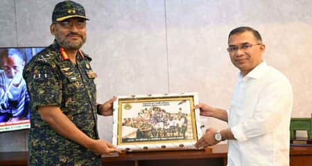 প্রধানমন্ত্রীর সঙ্গে আনসার