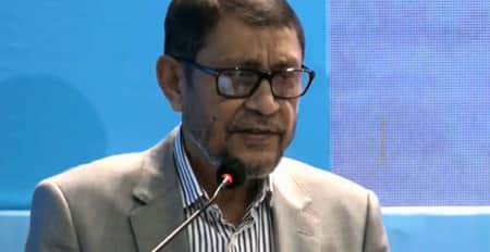 ‘হামের সংক্রমণ রোধে ৩০ উপজেলায় জরুরি টিকাদান কর্মসূচি শুরু রোববার’ টিকাদান