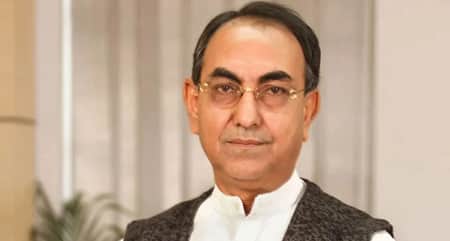 সিঙ্গাপুর থেকে মালয়েশিয়ায় নেওয়া হলো মির্জা আব্বাসকে মির্জা আব্বাস