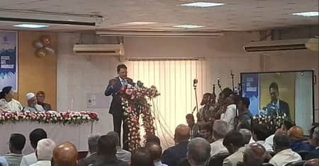 শিক্ষামন্ত্রী