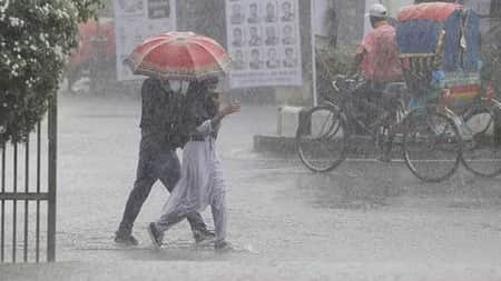 বজ্রবৃষ্টির আভাস