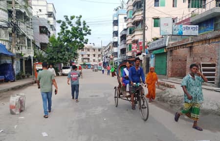 নিকুঞ্জে অটোরিকশামুক্ত এক বছর: জনতার শক্তিতে নতুন ইতিহাস নিকুঞ্জে অটোরিকশামুক্ত