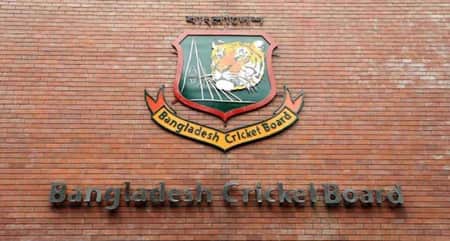 ত্রিদেশীয় সিরিজ