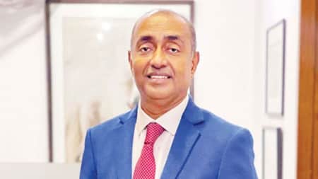 আইনমন্ত্রী