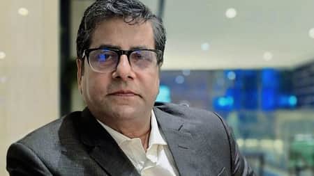 Journalist-Anis-2605140738