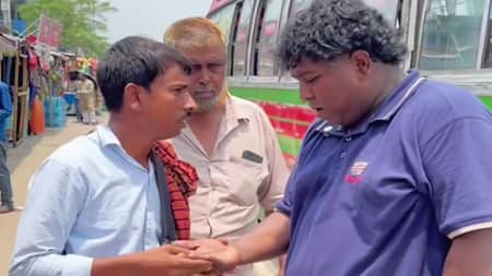 ‘রাগ করলা’ বলে ভাইরাল হওয়া কে এই ঈমান আলী
