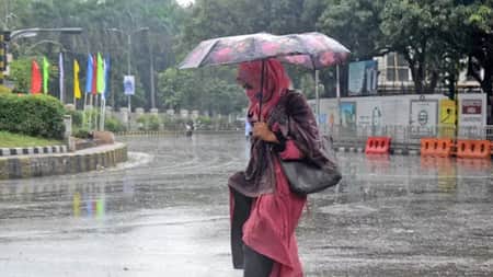 বজ্রবৃষ্টির সম্ভাবনা