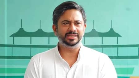 কোনো গ্রুপের না