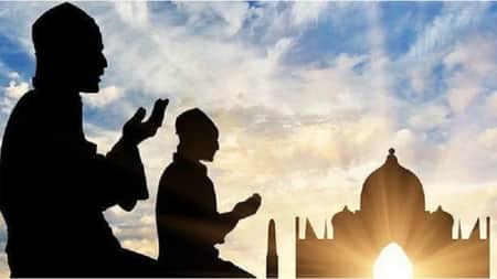 জুমার দিন যে দোয়া পাঠে ৮০ বছরের গুনাহ মাফ হয় জুমার দিন