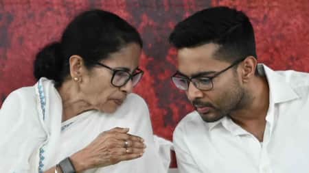 বিকালে সংবাদ সম্মেলনে আসছেন মমতা-অভিষেক মমতা-অভিষেক