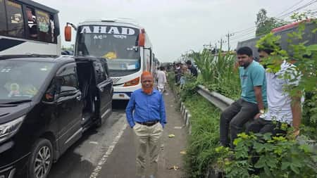 ক্ষোভ প্রকাশ এমপির