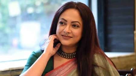 টালিউডে ১০ বছরের নিষেধাজ্ঞার অভিযোগ তুললেন অভিনেত্রী শ্রীলেখা শ্রীলেখা