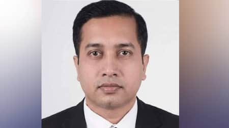 সহকারী অ্যাটর্নি জেনারেল আশিক রুবাইয়াত পদত্যাগ করেছেন আইনজীবী আশিক রুবাইয়াত