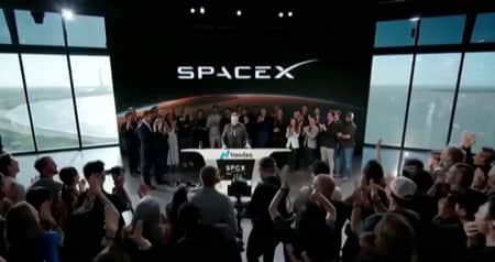 SpaceX Stock Closes 19 Percent Higher at $161 on Record First Day SpaceX SPCX first day trading