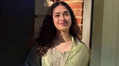 বার কাউন্সিলের এমসিকিউ পরীক্ষায় পাস করলেন জাইমা রহমান জাইমা রহমান