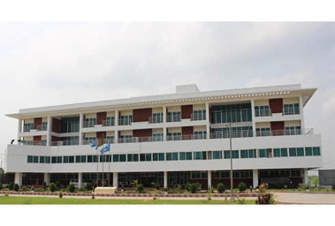 PRAN-RFL prepares isolation unit in Natore to treat corona patient