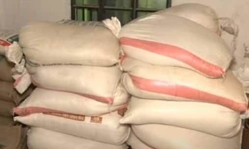চাল আত্মসাতের ঘটনায় চেয়ারম্যান-সচিবকে জরিমানা