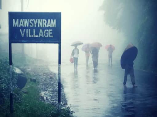 পৃথিবীর যে গ্রামে সবচেয়ে বেশি বৃষ্টিপাত হয় 