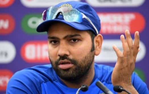 উৎসব পালনে রাস্তায় যাওয়ার দরকার নেই, বিশ্বকাপের অনেক দেরি আছে : রোহিত