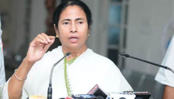 পশ্চিমবঙ্গে থাকা বাংলাদেশিরা ভারতের নাগরিক