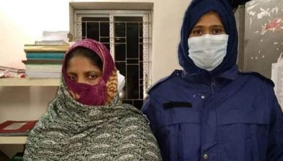 ভাগ্নির নাভি ও যৌনাঙ্গে গরম খুন্তির ছ্যাঁকা