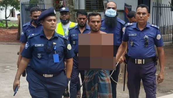 শাশুড়ির সঙ্গে মর্মান্তিক কাজটি করছেন মেয়ের জামাই, জানালা দিয়ে দেখলেন শ্বশুর!