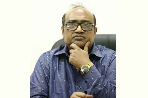 সরকার যে কঠিন সাত চ্যালেঞ্জের মুখে