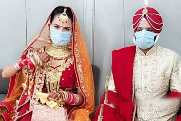 আইসোলেশন ওয়ার্ডে নিষেধ না মেনে প্রেম, বের হয়েই বিয়ে