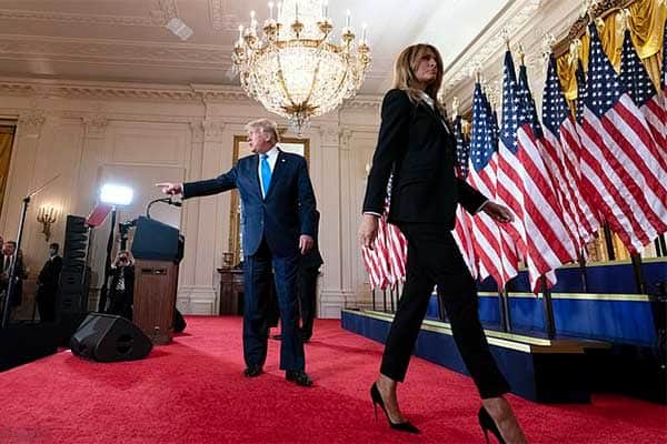 ঘর ভাঙছে ট্রাম্পের, ডিভোর্সের কাউন্টডাউন শুরু করে দিয়েছেন মেলানিয়া!