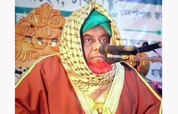 পীরে কামেল চাচার মৃত্যু সংবাদ শুনে ভাতিজীর মৃত্যু
