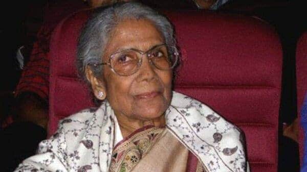 বাংলাদেশ নিয়ে কথা বলার সময় কেঁদেছিলেন তিনি বাংলাদেশের মানুষের কথা বলে কেঁদেছিলেন তিনি