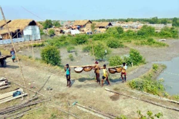 বাংলাদেশের যে গ্রামে কোনো নারী নেই